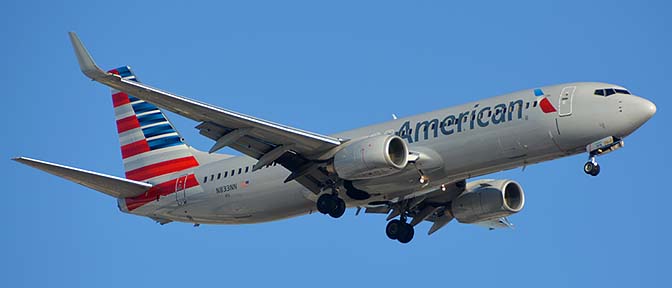 American Boeing 737-823 N833NN, Phoenix Sky Harbor, March 9, 2015
